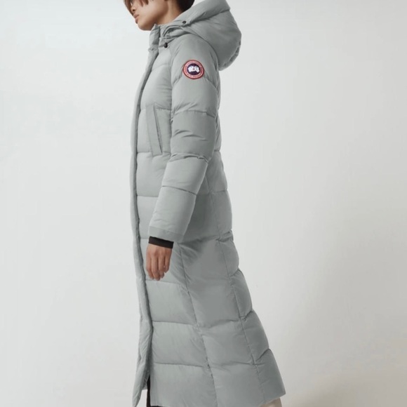Canada Goose Jackets & Blazers - Brand: Canada goose Alliston parka. Size: medium. Color: light gray